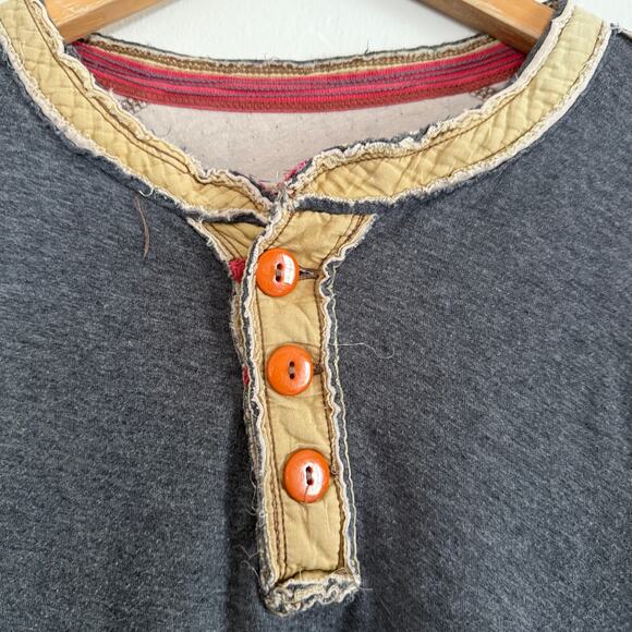 CARBON2COBALT | Men's Dark Heather Gray 3 button Henley Contrast collar | XL - Picture 3 of 9